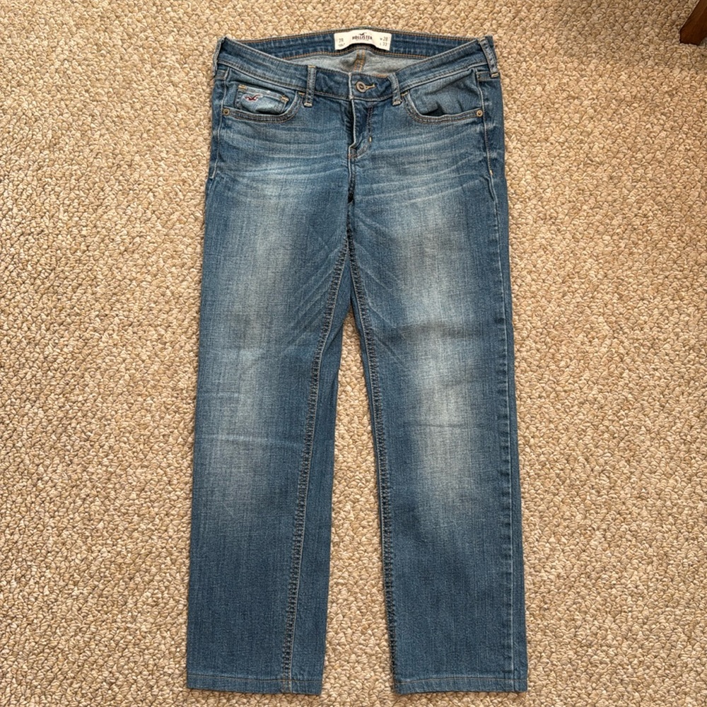 Hollister medium light wash straight leg jeans worn once